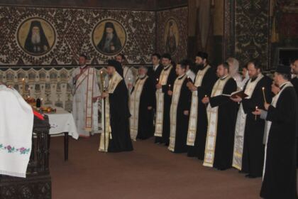 Simpozionul Naţional Studenţesc „Episcopul Melchisedec Ştefănescu – 120 de ani de la trecerea la cele veşnice“ – fotografia 3