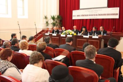 Simpozionul Ştiinţific „2012 – Anul omagial al Sfântului Maslu şi al îngrijirii bolnavilor“ în Arhiepiscopia Dunării de Jos – fotografia 7