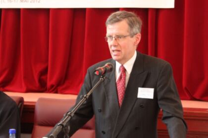 Simpozionul Ştiinţific „2012 – Anul omagial al Sfântului Maslu şi al îngrijirii bolnavilor“ în Arhiepiscopia Dunării de Jos – fotografia 9