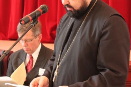 Simpozionul Ştiinţific „2012 – Anul omagial al Sfântului Maslu şi al îngrijirii bolnavilor“ în Arhiepiscopia Dunării de Jos – fotografia 10