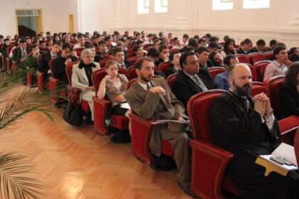 Simpozionul Ştiinţific „2012 – Anul omagial al Sfântului Maslu şi al îngrijirii bolnavilor“ în Arhiepiscopia Dunării de Jos – fotografia 11