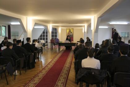 Premierea câştigătorilor concursului de creaţie „Alege Şcoala!“, în Arhiepiscopia  Dunării de Jos – fotografia 1