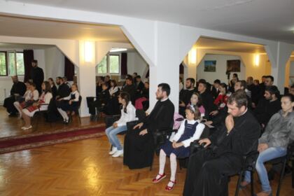 Premierea câştigătorilor concursului de creaţie „Alege Şcoala!“, în Arhiepiscopia  Dunării de Jos – fotografia 3