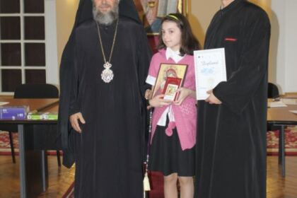 Premierea câştigătorilor concursului de creaţie „Alege Şcoala!“, în Arhiepiscopia  Dunării de Jos – fotografia 9