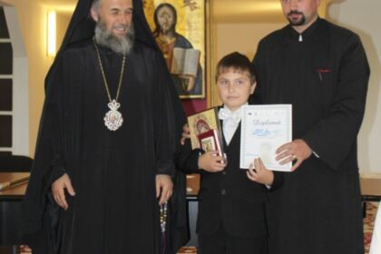 Premierea câştigătorilor concursului de creaţie „Alege Şcoala!“, în Arhiepiscopia  Dunării de Jos – fotografia 13