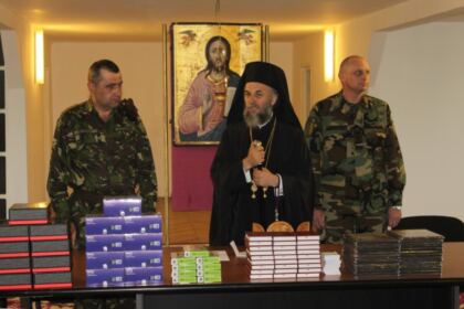 Premierea câştigătorilor concursului de creaţie „Alege Şcoala!“, în Arhiepiscopia  Dunării de Jos – fotografia 15