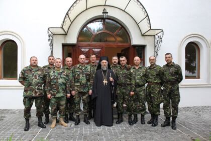 Premierea câştigătorilor concursului de creaţie „Alege Şcoala!“, în Arhiepiscopia  Dunării de Jos – fotografia 19