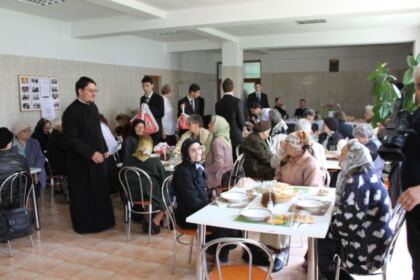 „Speranţe pentru vârsta a treia“– program liturgic şi social-filantropic, în parohia „Pogorârea Duhului Sfânt“ – fotografia 4