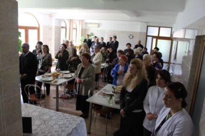 „Speranţe pentru vârsta a treia“– program liturgic şi social-filantropic, în parohia „Pogorârea Duhului Sfânt“ – fotografia 7