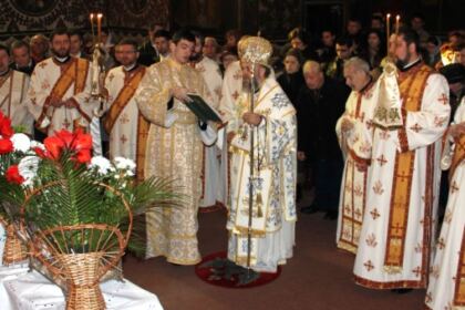 Activităţi social filantropice, la Duminica Sfintei Cruci, în Arhiepiscopia Dunării de Jos – fotografia 2