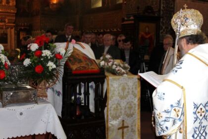 Activităţi social filantropice, la Duminica Sfintei Cruci, în Arhiepiscopia Dunării de Jos – fotografia 3