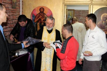 Activităţi social filantropice, la Duminica Sfintei Cruci, în Arhiepiscopia Dunării de Jos – fotografia 21