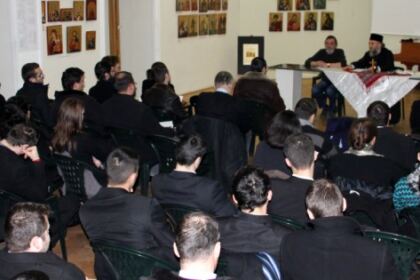 Curs de teologie a icoanei în vechea Reşedinţă Episcopală – fotografia 20