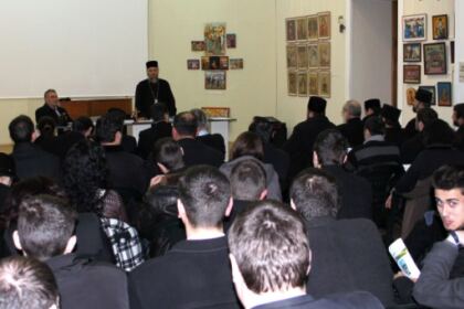 Curs de teologie a icoanei în vechea Reşedinţă Episcopală – fotografia 23