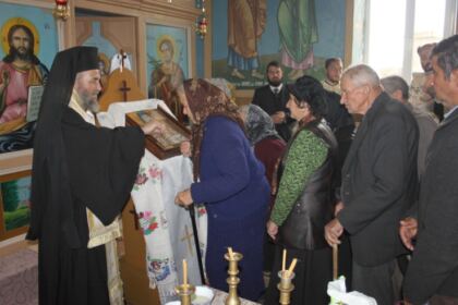 Sfântul Maslu şi caravană medicală, în parohia Berteştii de Jos – fotografia 14