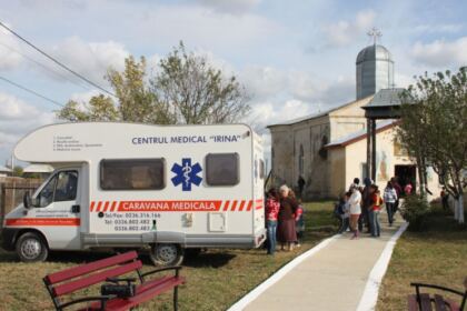 Sfântul Maslu şi caravană medicală, în parohia Berteştii de Jos – fotografia 15