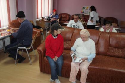 Slujire liturgică şi filantropică pentru bătrânii din cadrul Centrului Multifuncţional de Servicii Sociale din Galaţi – fotografia 7