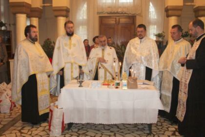Slujire liturgică şi filantropică pentru bătrânii din cadrul Centrului Multifuncţional de Servicii Sociale din Galaţi – fotografia 9
