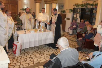 Slujire liturgică şi filantropică pentru bătrânii din cadrul Centrului Multifuncţional de Servicii Sociale din Galaţi – fotografia 20