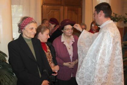 Slujire liturgică şi filantropică pentru bătrânii din cadrul Centrului Multifuncţional de Servicii Sociale din Galaţi – fotografia 24