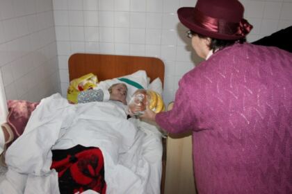 Slujire liturgică şi filantropică pentru bătrânii din cadrul Centrului Multifuncţional de Servicii Sociale din Galaţi – fotografia 32