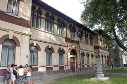 Deschiderea noului an şcolar la Colegiul Naţional „Vasile Alecsandri“, din Galaţi – fotografia 1