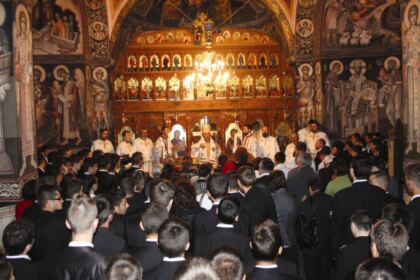 Deschiderea noului an şcolar la Seminarul Teologic „Sfântul Apostol Andrei“ din Galaţi – fotografia 5