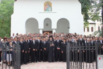 Deschiderea noului an şcolar la Seminarul Teologic „Sfântul Apostol Andrei“ din Galaţi – fotografia 7