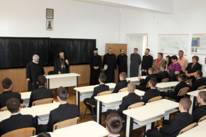 Deschiderea noului an şcolar la Seminarul Teologic „Sfântul Apostol Andrei“ din Galaţi – fotografia 12