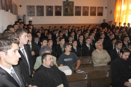 Colocviu şi lecturi din şi despre opera Sfântului Antim Ivireanul la Seminarul Teologic „Sfântul Apostol Andrei“ din Galaţi – fotografia 5