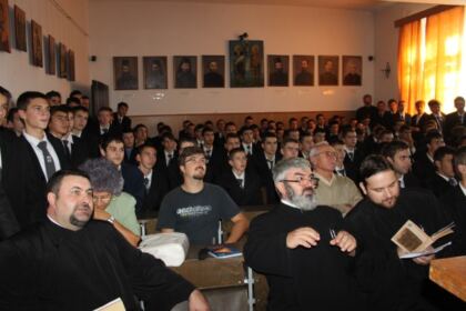 Colocviu şi lecturi din şi despre opera Sfântului Antim Ivireanul la Seminarul Teologic „Sfântul Apostol Andrei“ din Galaţi – fotografia 7