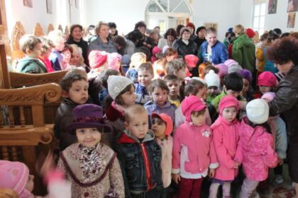 „Să oferim cu dragoste“ – proiect social filantropic în cadrul programului „Să ştii mai multe, să fii mai bun“ – fotografia 4