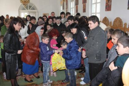 „Să oferim cu dragoste“ – proiect social filantropic în cadrul programului „Să ştii mai multe, să fii mai bun“ – fotografia 9