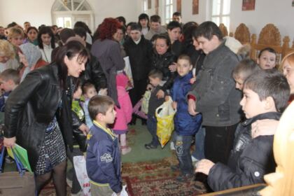 „Să oferim cu dragoste“ – proiect social filantropic în cadrul programului „Să ştii mai multe, să fii mai bun“ – fotografia 10