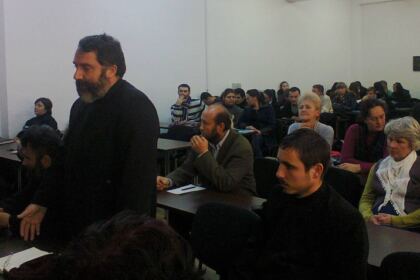 Concert de colinde şi lansare de carte la Departamentul de Teologie al Facultăţii de Istorie, Filozofie şi Teologie din Galaţi – fotografia 7