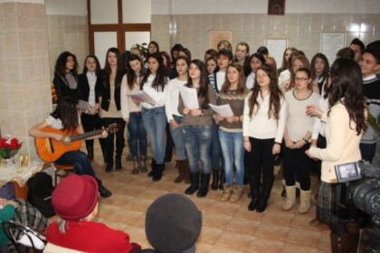 Serbare tradiţională la la Centrul multifuncţional de servicii sociale „Speranţe pentru vârsta a III-a“ din Galaţi – fotografia 5