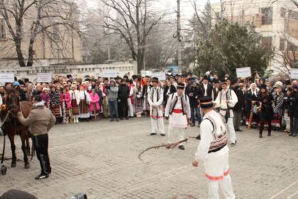 Festivalul de datini şi obiceiuri „Tudor Pamfile“ la Galaţi – fotografia 9