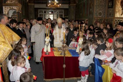 Torţele aprinse ale Unirii Principatelor Române în Eparhia Dunării de Jos – fotografia 5