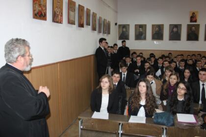 Simpozion interliceal la Seminarul Teologic „Sfântul Apostol Andrei“ din Galaţi – fotografia 3