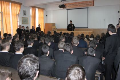 Simpozion interliceal la Seminarul Teologic „Sfântul Apostol Andrei“ din Galaţi – fotografia 7
