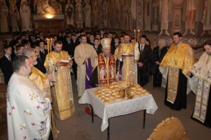 Cinstirea Sfinţilor Trei Ierarhi în Arhiepiscopia Dunării de Jos – fotografia 3