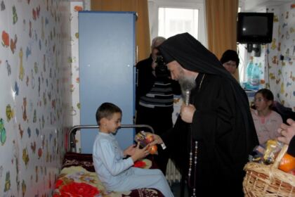 Hramul Spitalului de Urgenţă pentru Copii „Sf. Doctori fără de arginţi Chir şi Ioan“ din Galaţi – fotografia 7