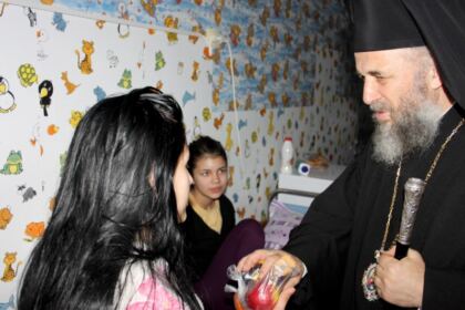 Hramul Spitalului de Urgenţă pentru Copii „Sf. Doctori fără de arginţi Chir şi Ioan“ din Galaţi – fotografia 9