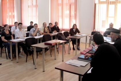 Examen de licenţă şi masterat în teologie ortodoxă la Facultatea de Istorie, Filosofie şi Teologie din cadul Universităţii „Dunărea de Jos“, Galaţi – fotografia 4