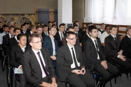Arhiereasca binecuvântare pentru inscrierea la facultate – fotografia 4