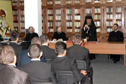 Arhiereasca binecuvântare pentru inscrierea la facultate – fotografia 6