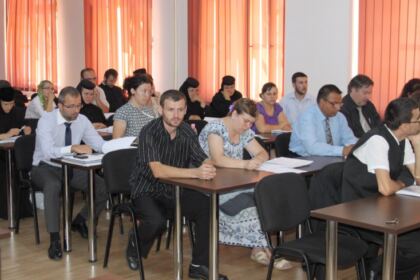 Examen de licenţă şi masterat în teologie ortodoxă la Facultatea de Istorie, Filosofie şi Teologie din cadul Universităţii „Dunărea de Jos“, Galaţi – fotografia 3