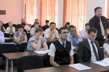 Examen de licenţă şi masterat în teologie ortodoxă la Facultatea de Istorie, Filosofie şi Teologie din cadul Universităţii „Dunărea de Jos“, Galaţi – fotografia 5