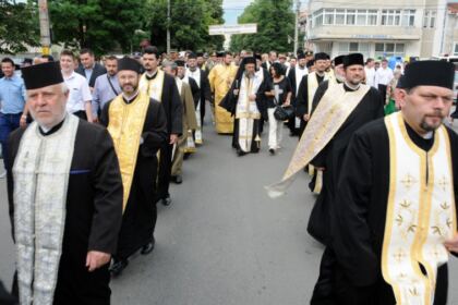 Înălţarea Domnului şi Ziua Eroilor în Arhiepiscopia Dunării de Jos – fotografia 5