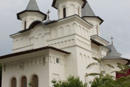 Înălţarea Domnului şi Ziua Eroilor în Arhiepiscopia Dunării de Jos – fotografia 1